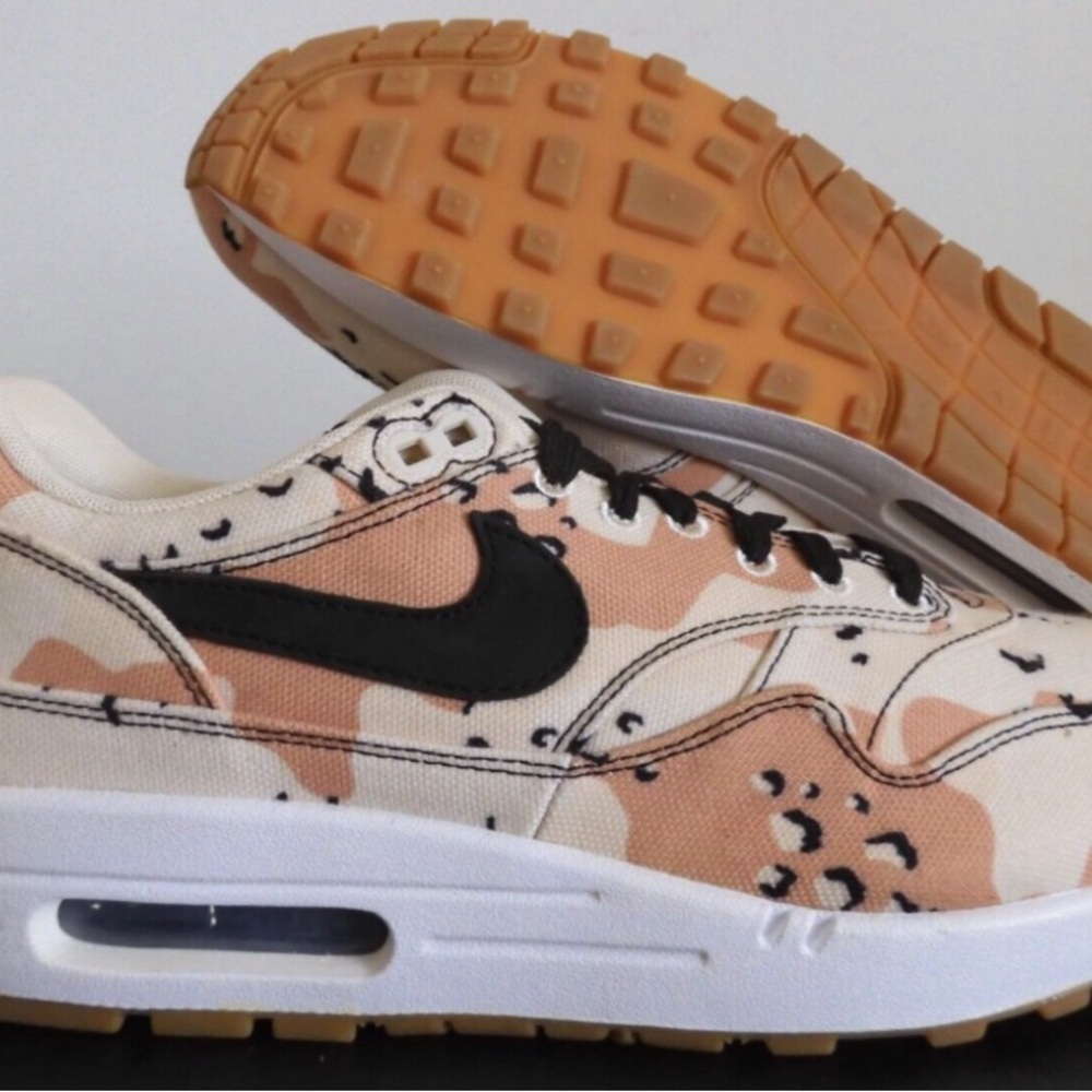 Nike  Camouflage Sneakers - Black and Tan
